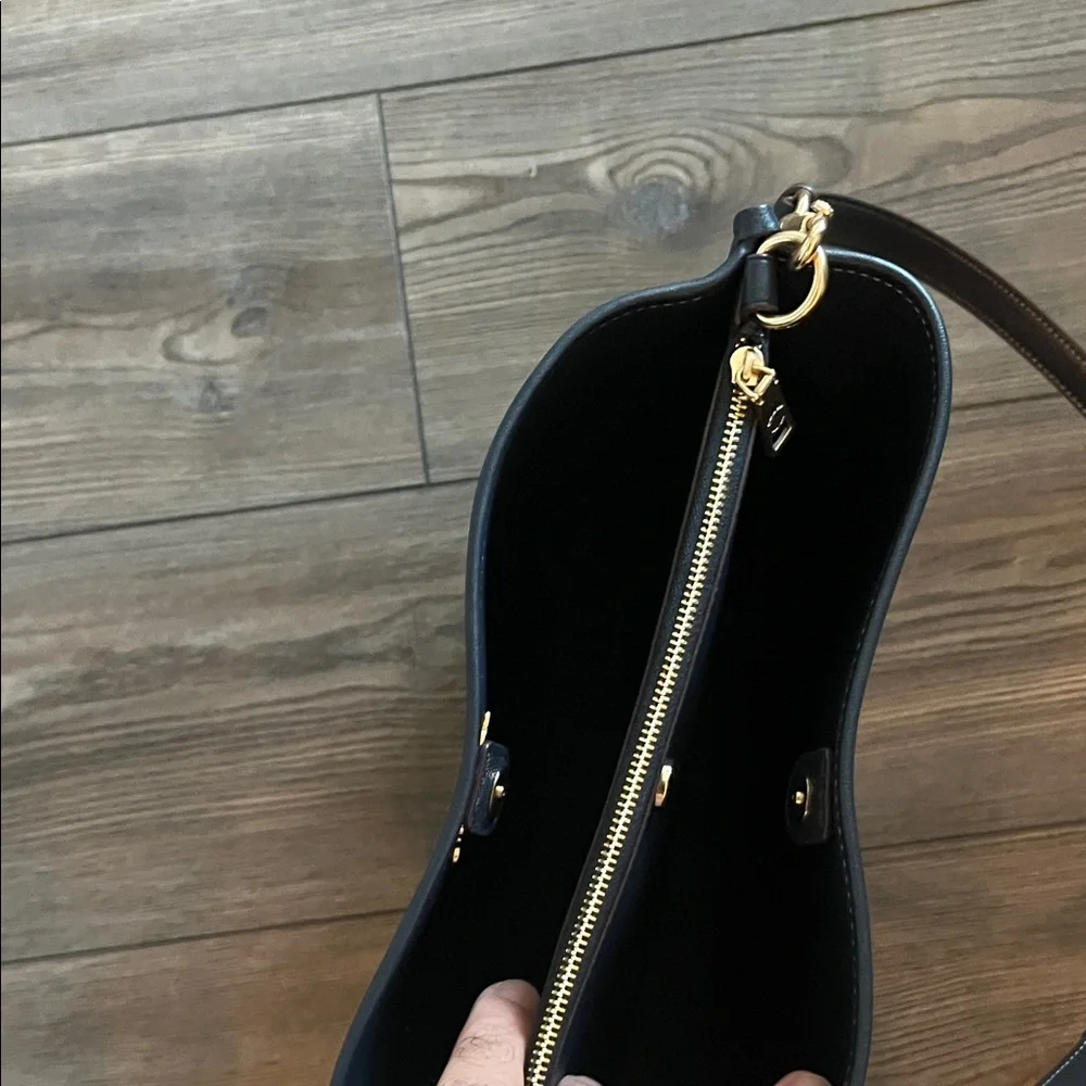 NWOT Coach Molly Bucket Crossbody Bag in Denim Signature Fabric - Picture 9 of 12